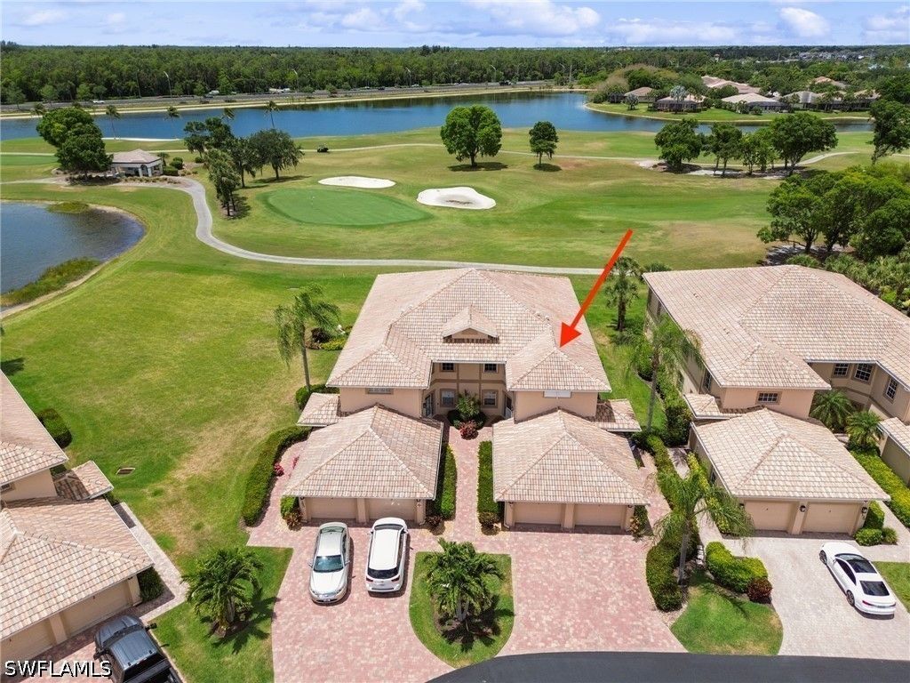 9165 Michael Cir 1002, Naples