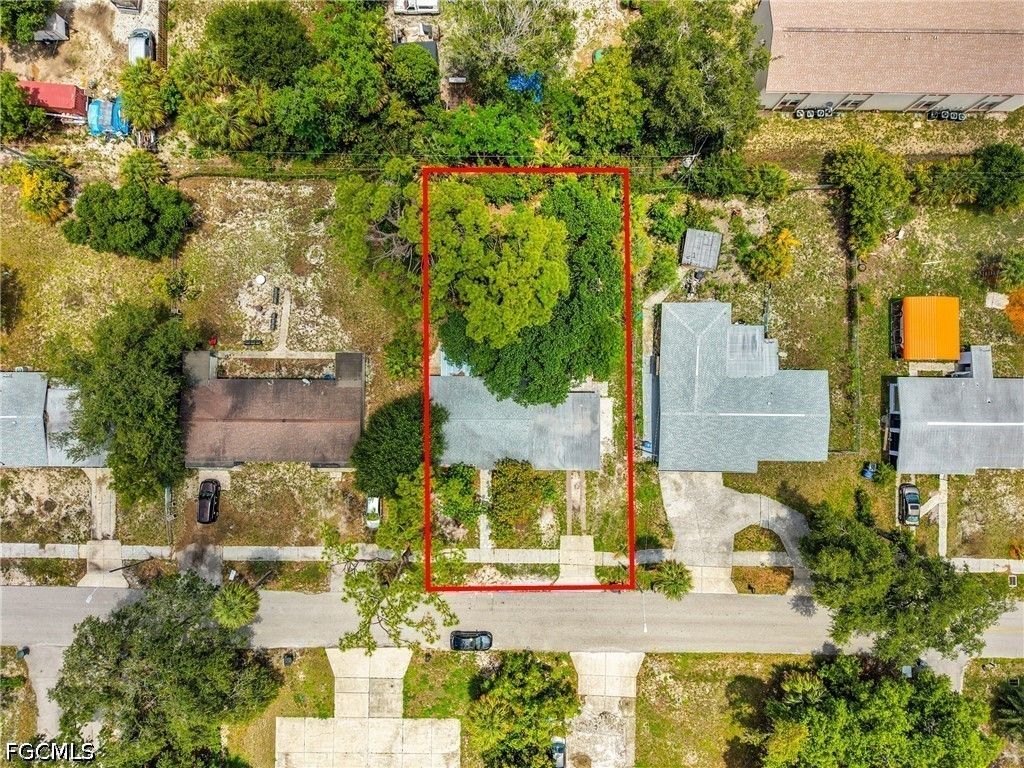 2351 Dora St, Fort Myers