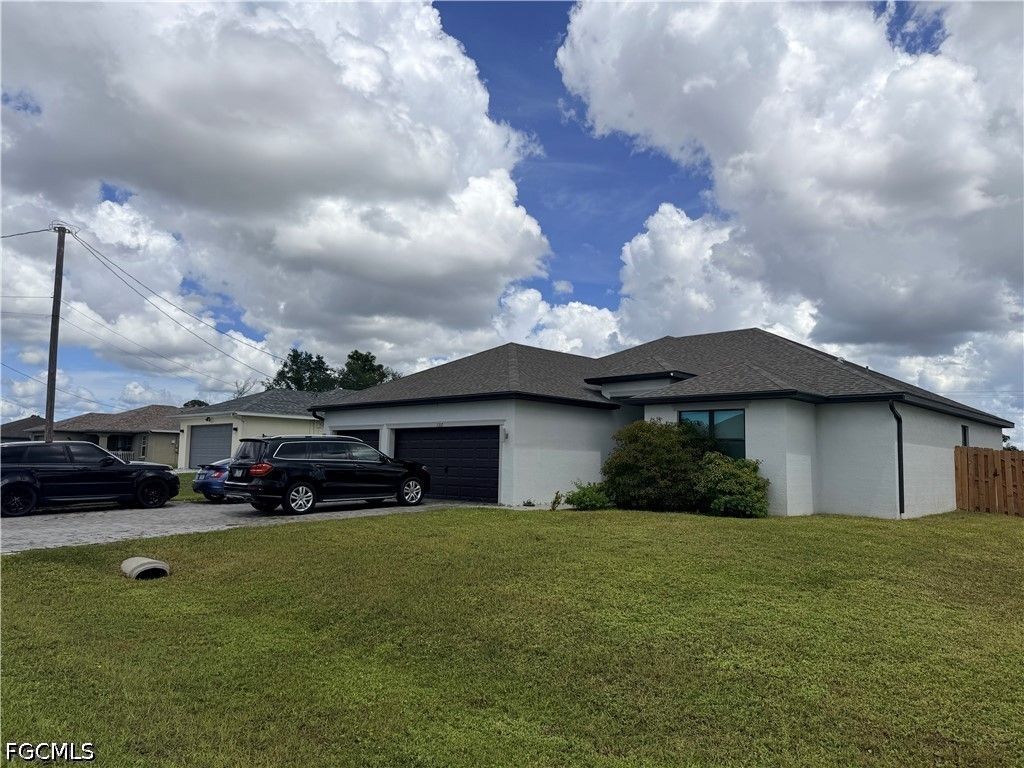 1317 Sw 8th Pl, CAPE CORAL