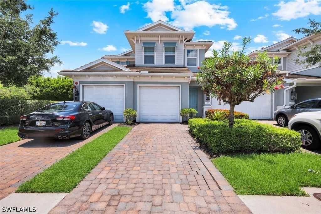 2343 Sheen Ln 405, Naples