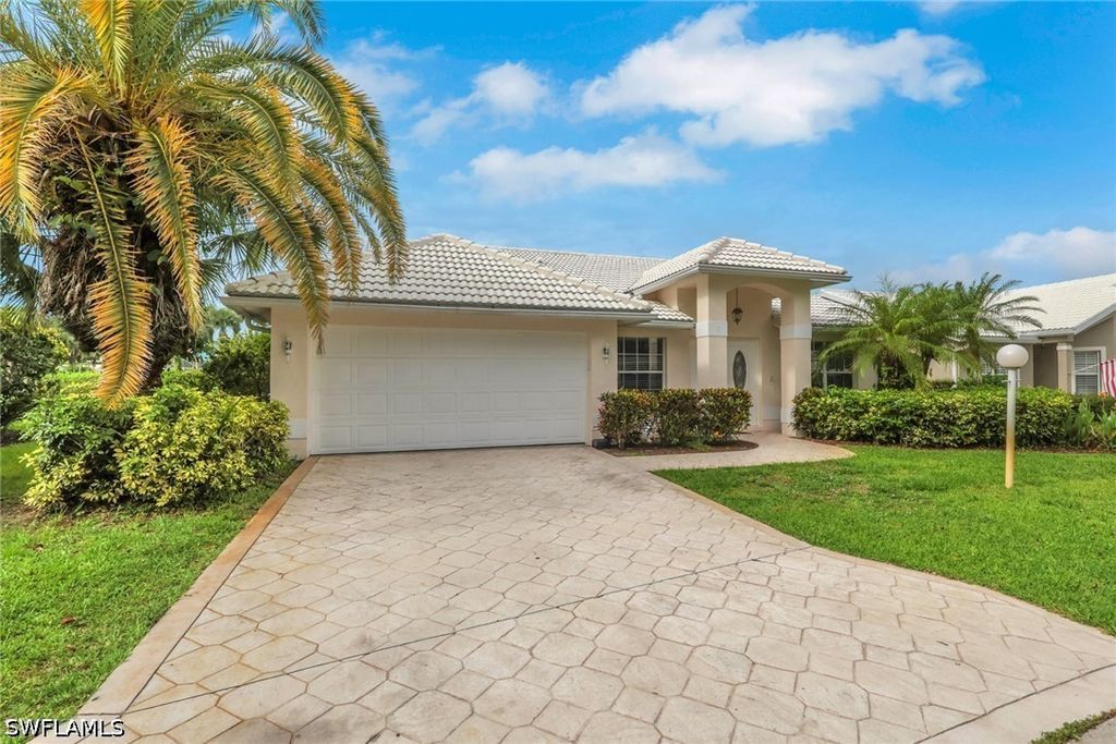 13643 Cherry Tree Ct, Fort Myers