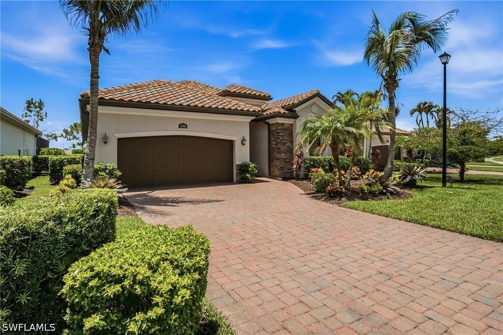 12764 Kinross Ln, Naples
