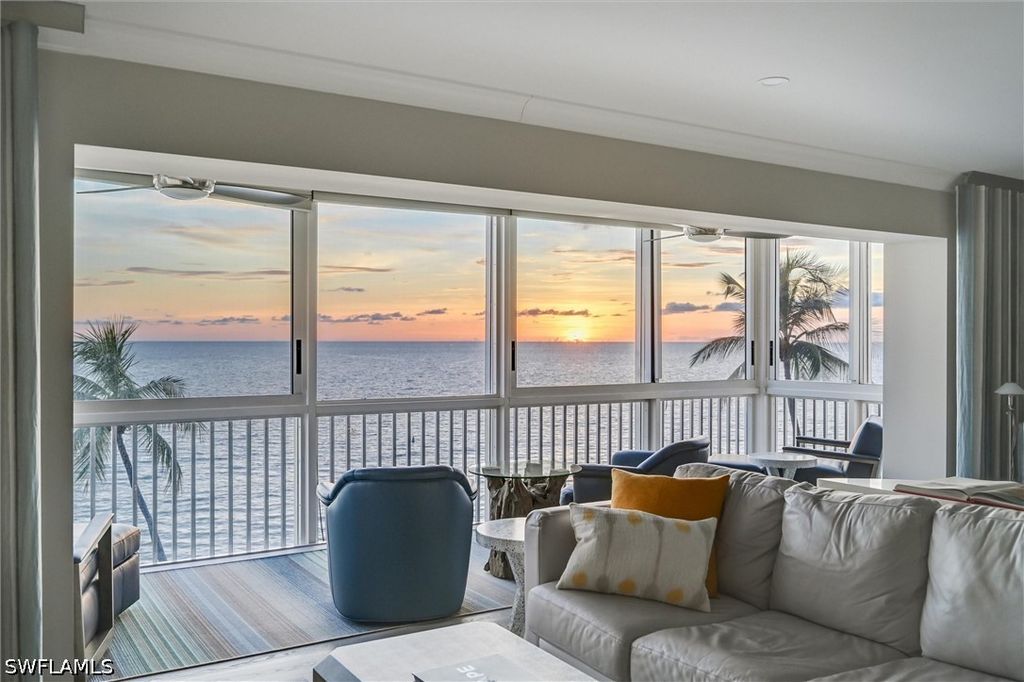 1275 Gulf Shore Blvd N 601 & 602, Naples