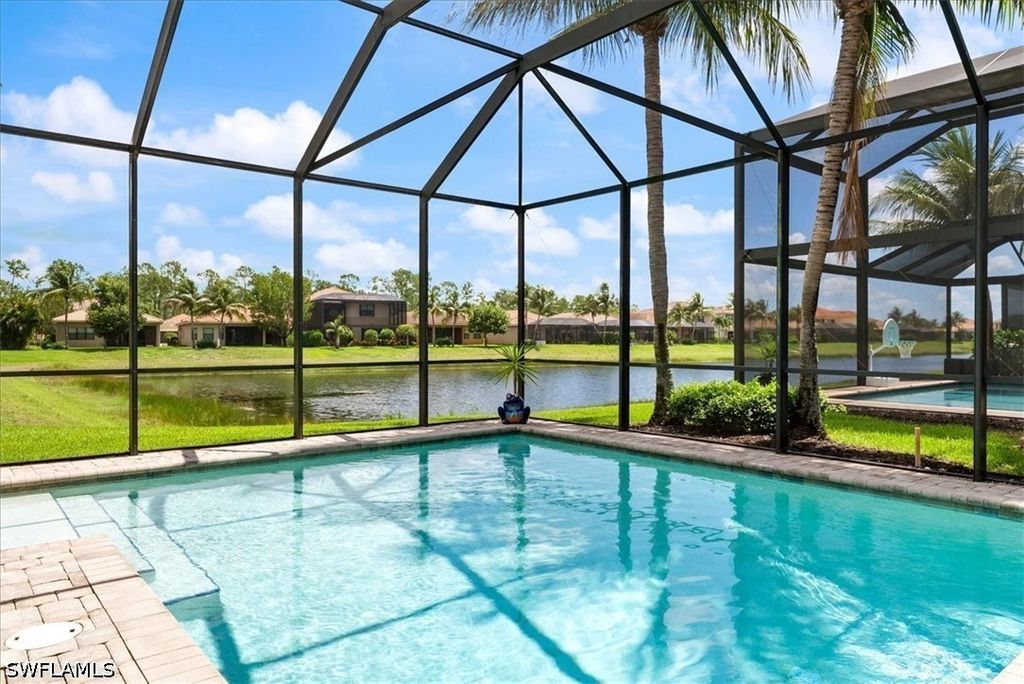 3264 Pacific Dr, Naples