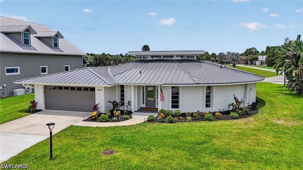 3940 Skyway Dr 55, Naples