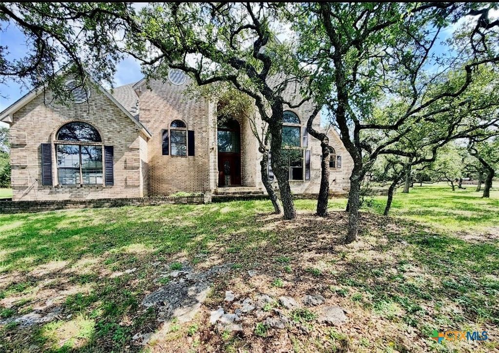 3220 Rustic Oak, San Antonio