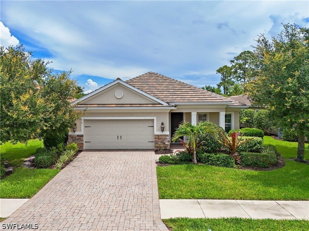 3571 Canopy Cir, Naples