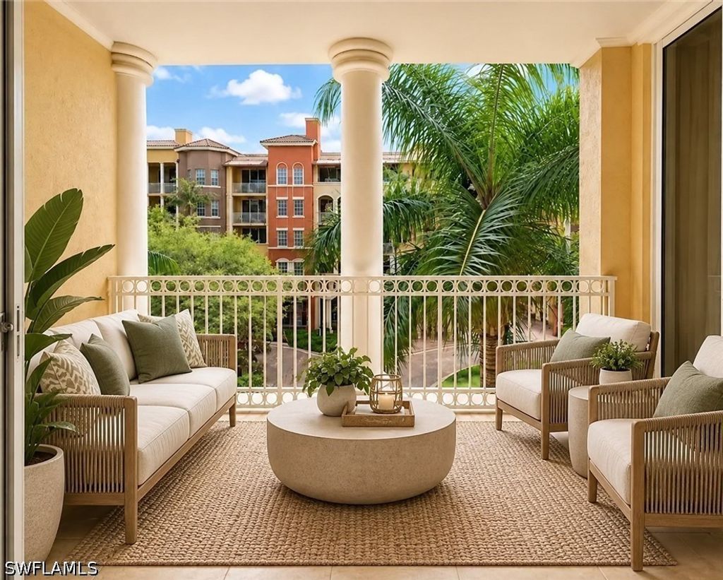 410 Bayfront Pl 2308, Naples
