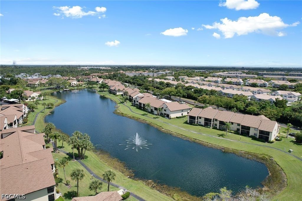 8565 Charter Club Cir 6, FORT MYERS
