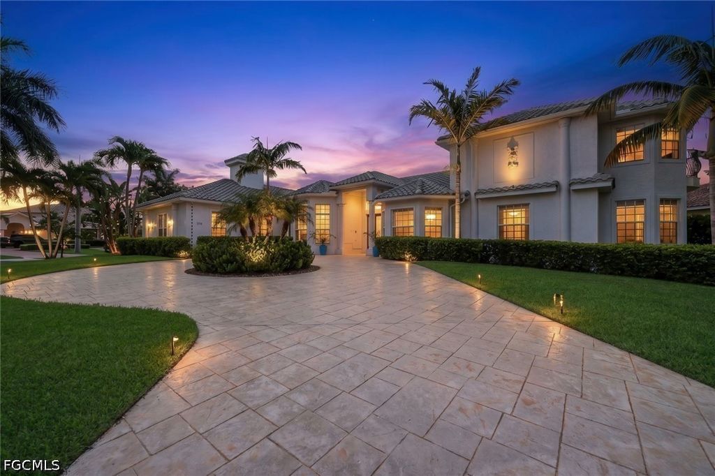 2819 El Dorado Pkwy W, Cape Coral