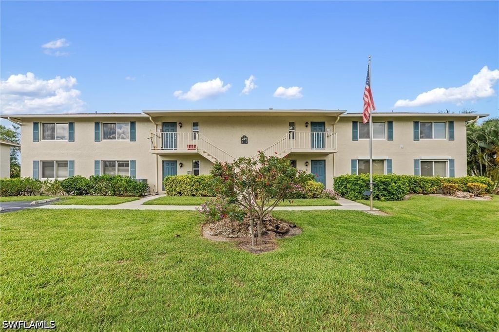 249 Memory Ln 4, Naples
