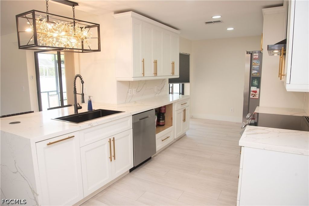 2804 Sw 2nd Ter, Cape Coral