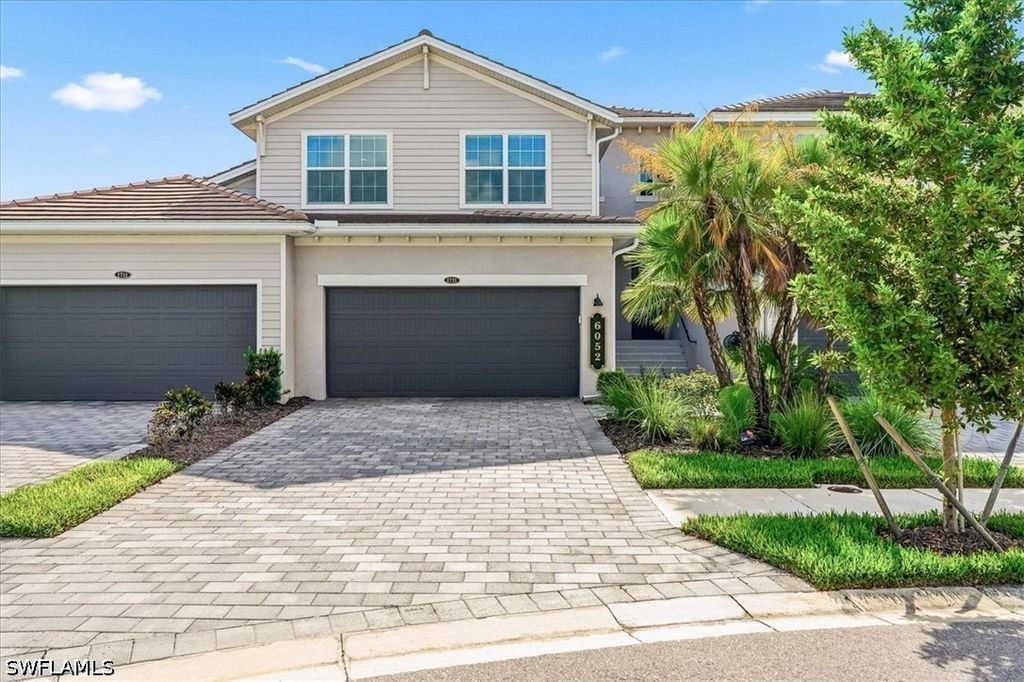 6052 Ellerston Way 1721, Ave Maria