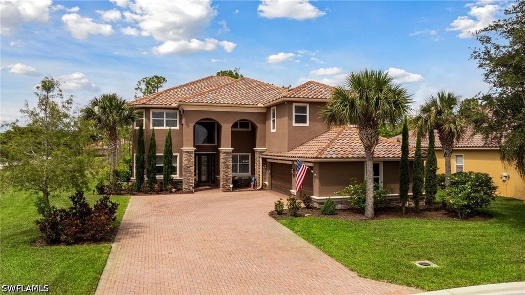 21040 Torre Del Lago St, Estero