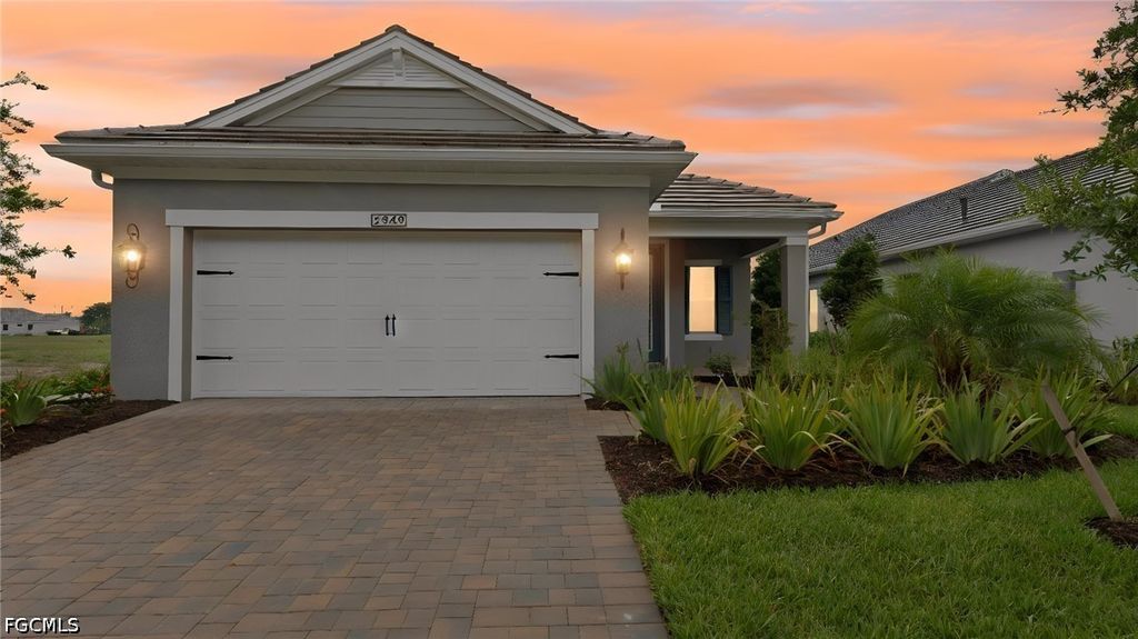 2949 Heritage Pines Dr, Fort Myers