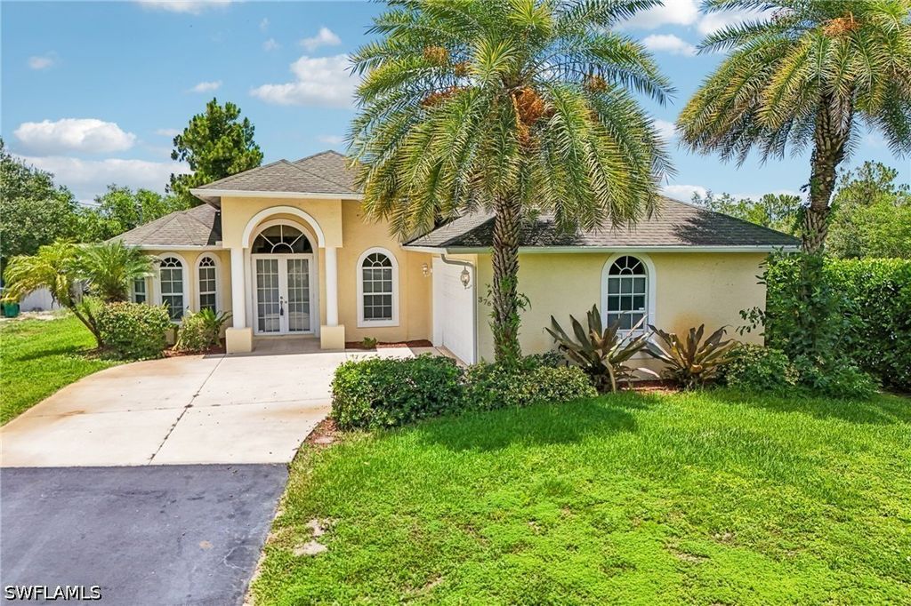 3761 35th Ave Ne, Naples