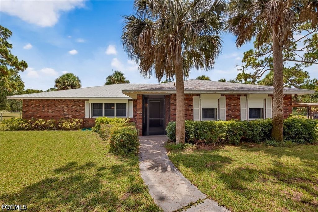 5261 Staley Rd, FORT MYERS