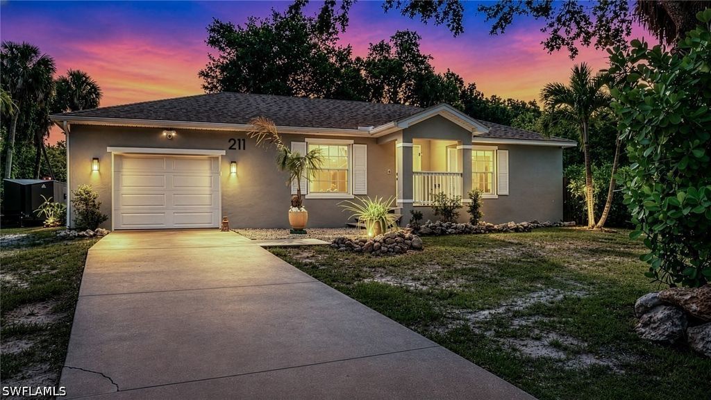 211 Palmacea Rd, Fort Myers