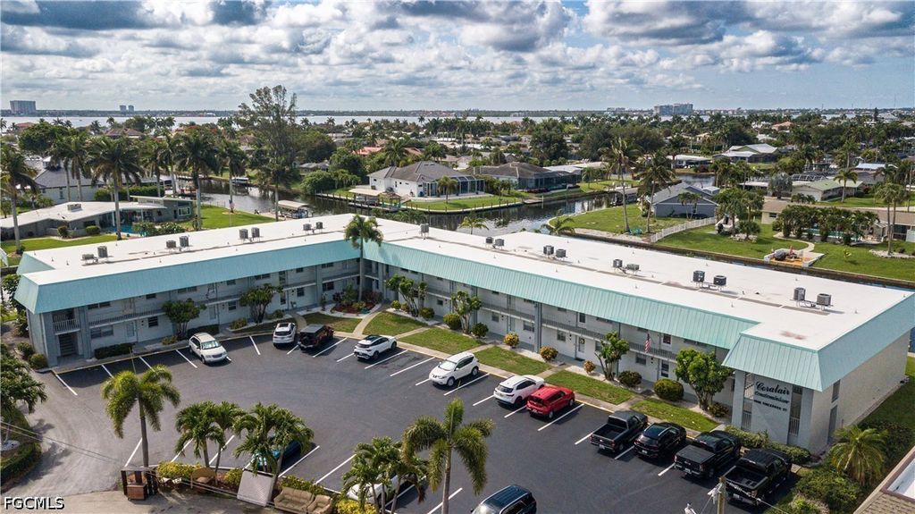 4940 Vincennes St 106, CAPE CORAL