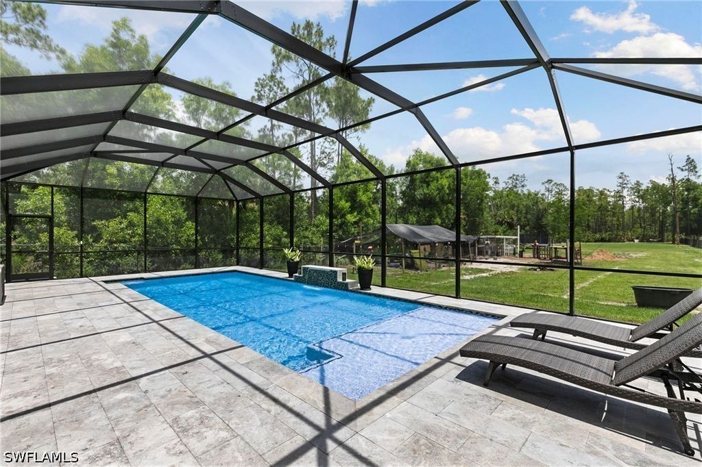 4473 Golden Gate Blvd E, Naples