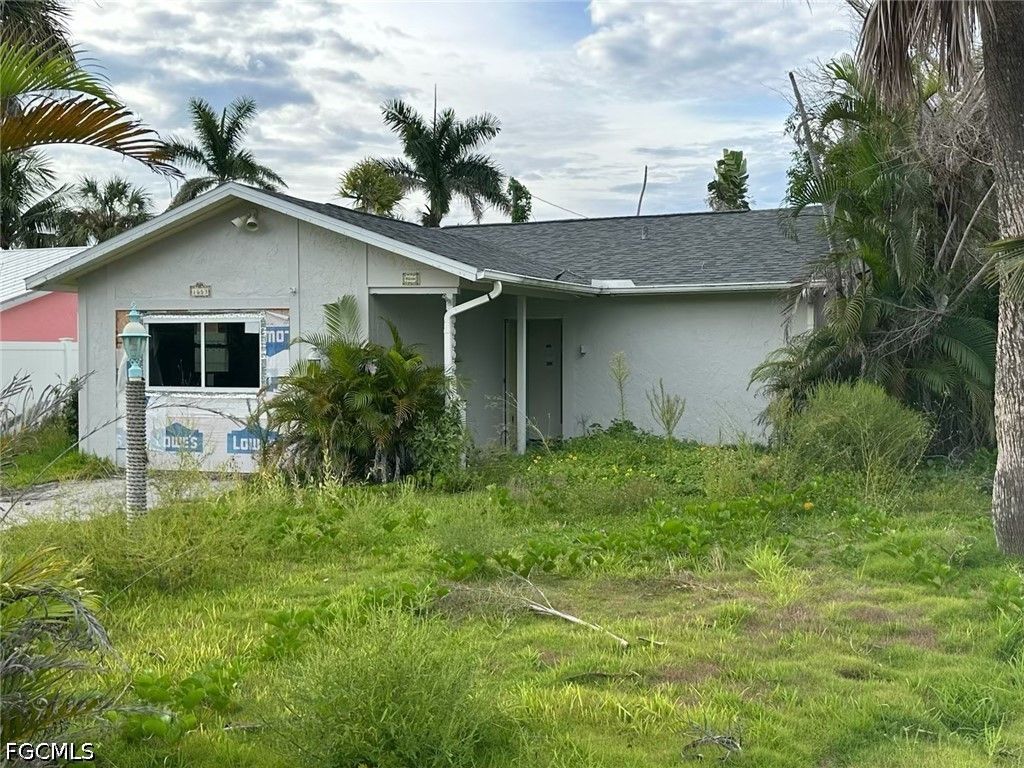 1653 Atlanta Plaza Dr, SANIBEL