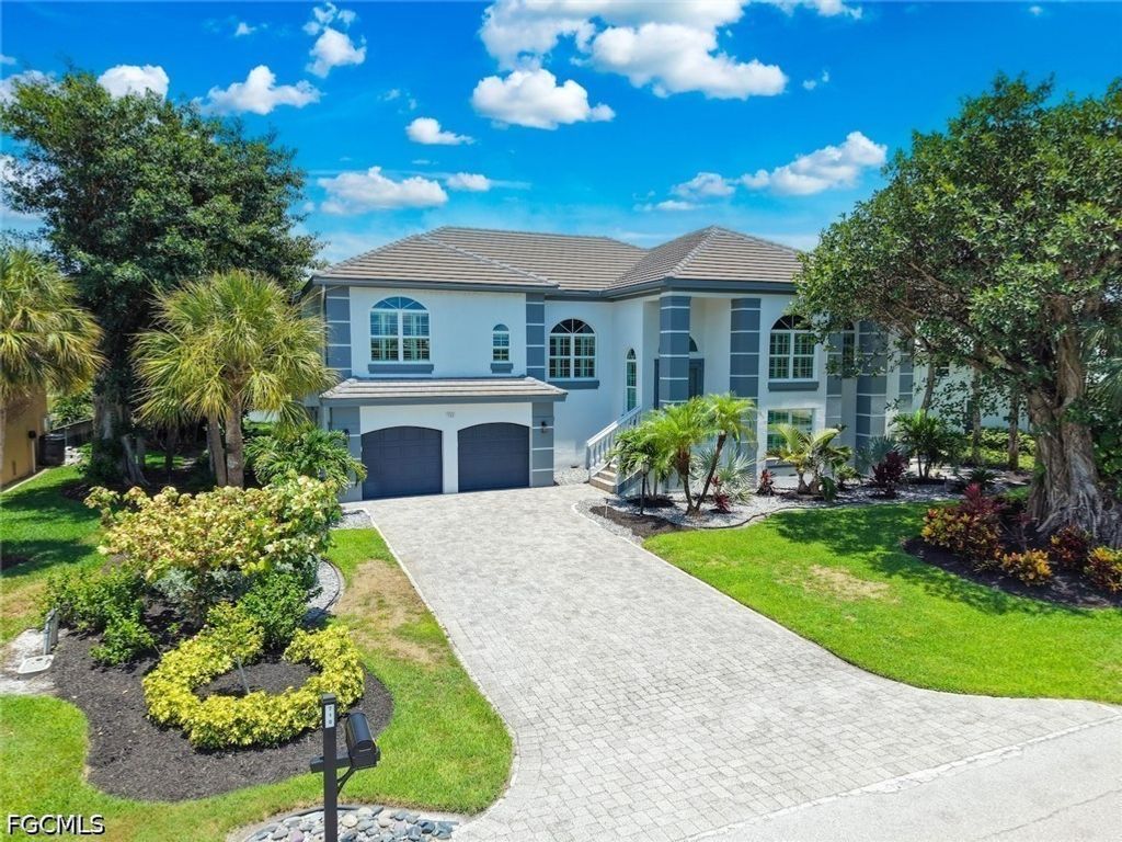 710 Birdie View Pt, Sanibel
