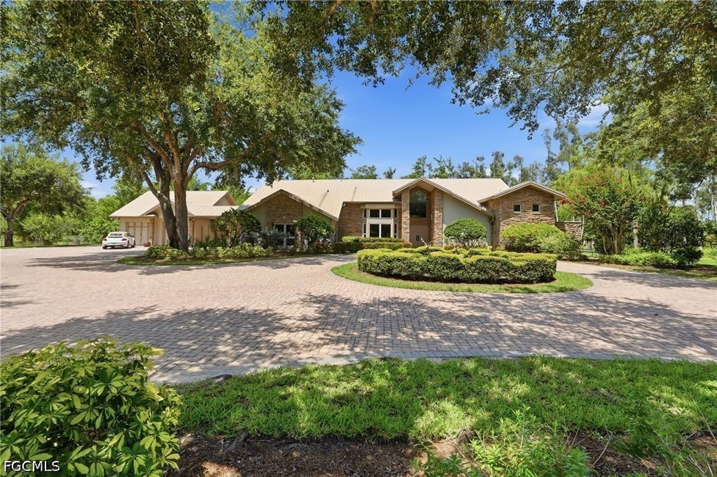 15821 Shamrock Dr, FORT MYERS