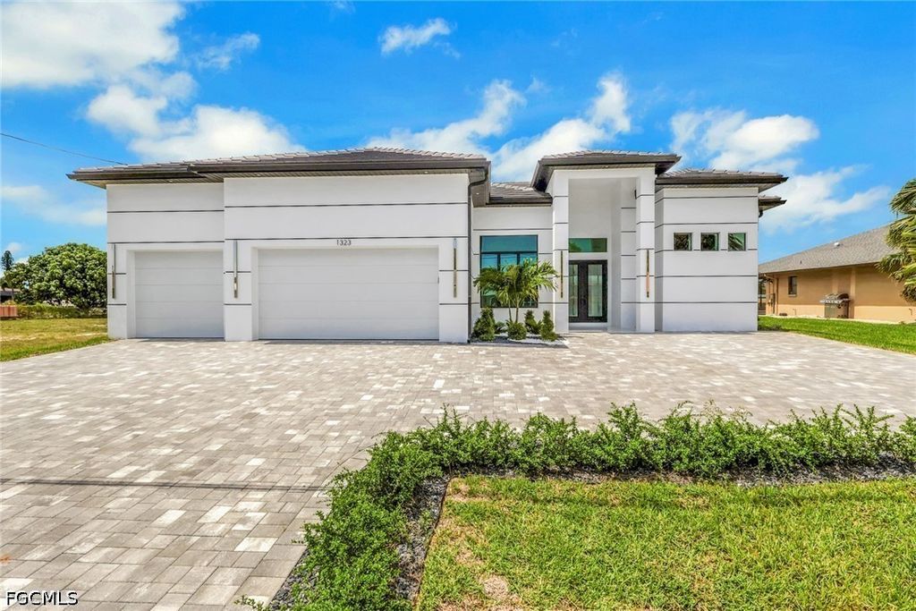 1323 Se 17th St, Cape Coral