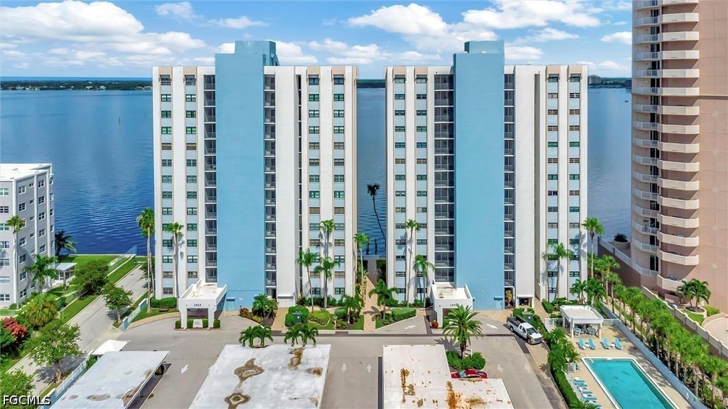 1901 Clifford St 1001, FORT MYERS