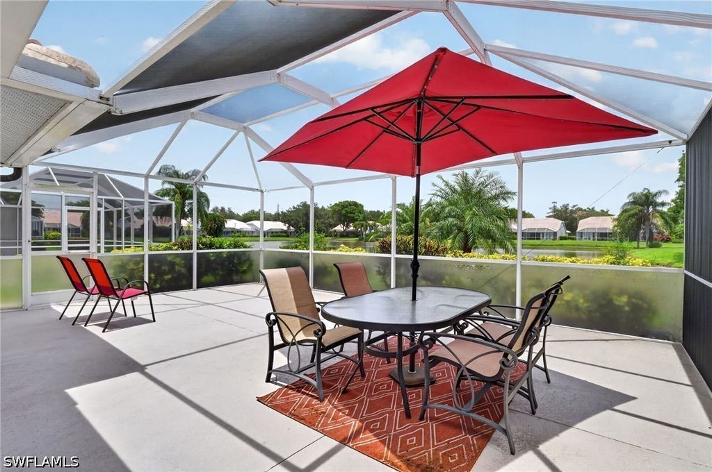 2166 Stacil Cir 17, Naples
