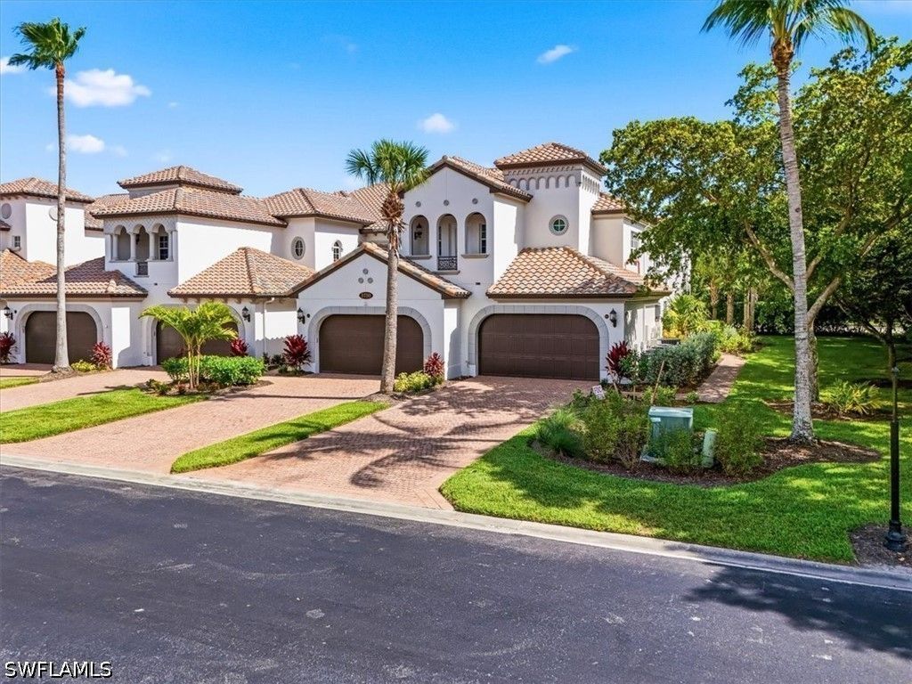 3730 Montreux Ln 104, Naples