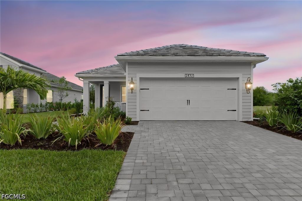 2937 Heritage Pines Dr, Fort Myers