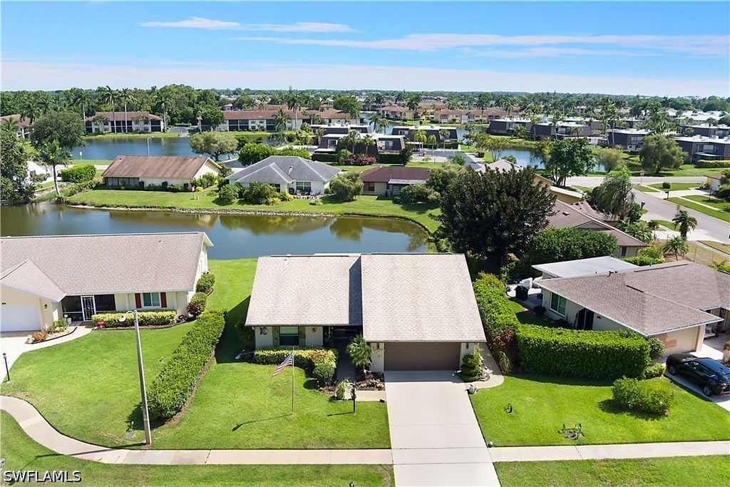 104 Brittany Ct, Naples