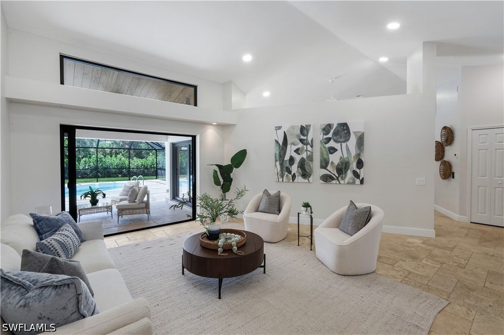 235 Silverado Dr, NAPLES