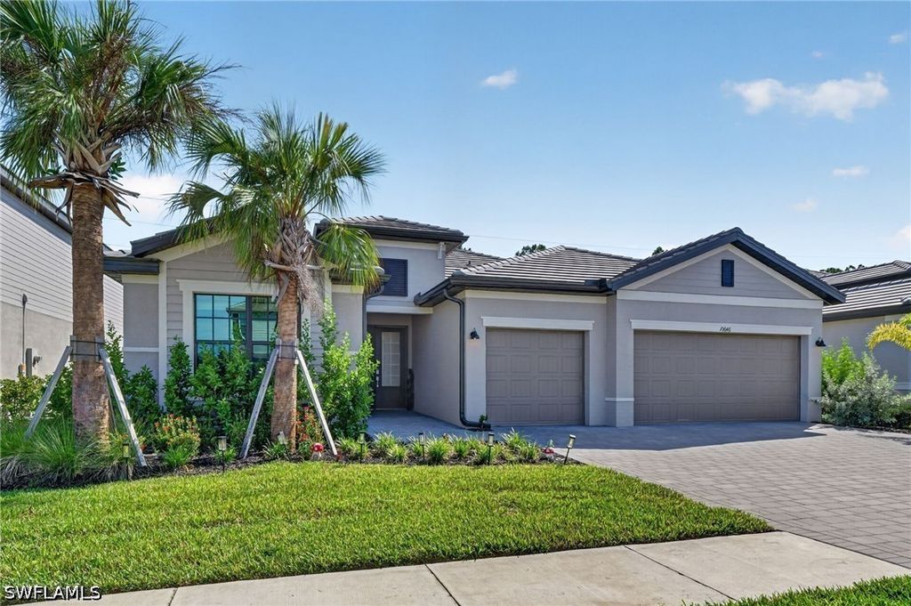 10646 Timber Creek Dr, Fort Myers