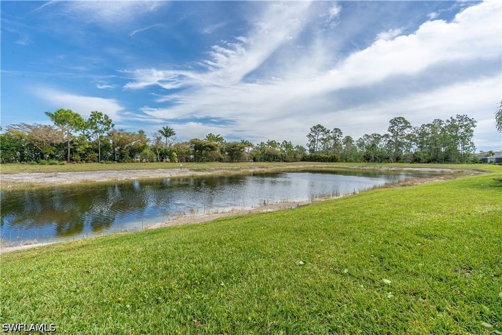 3549 Canopy Cir, Naples