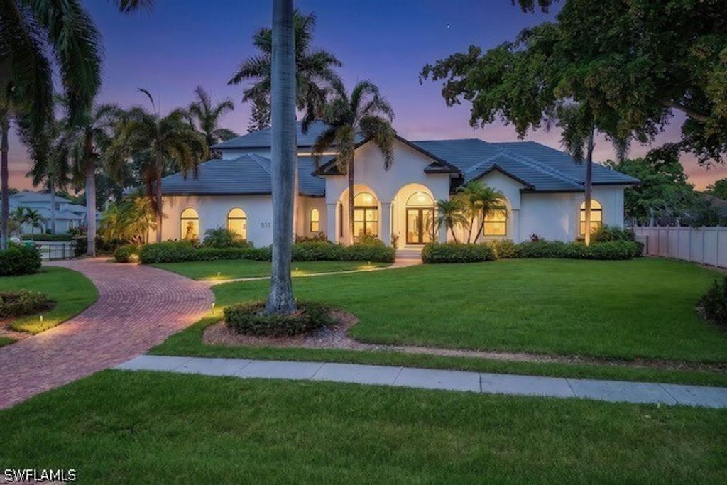 511 Alameda Ct, Marco Island