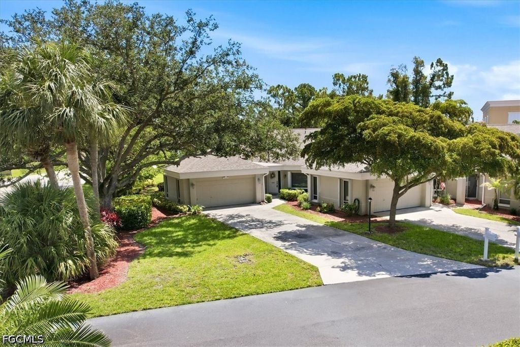 21681 Sungate Ct, Estero
