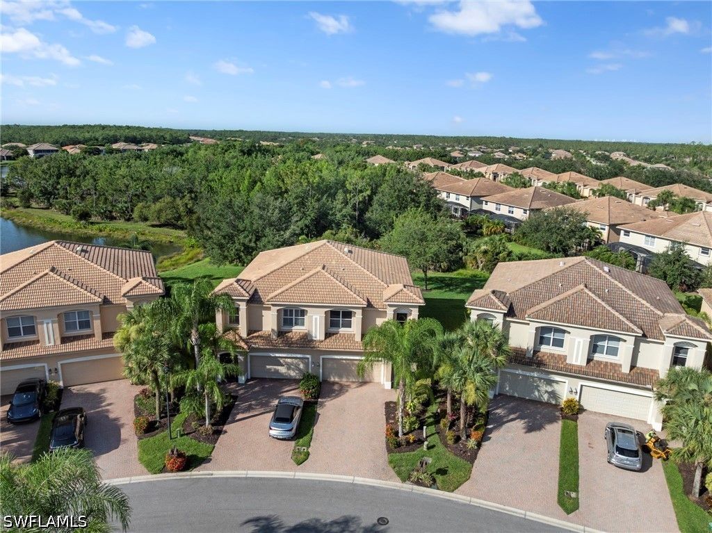 20042 Larino Loop, Estero