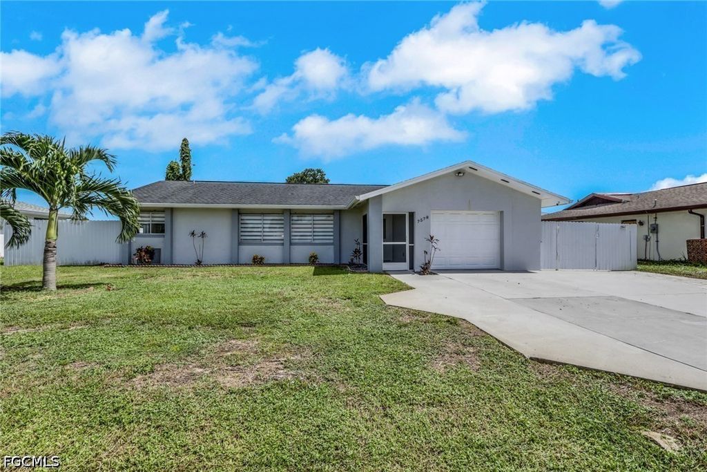 7578 Laurel Valley Rd, Fort Myers
