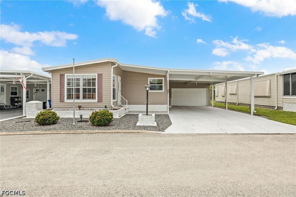 487 Jacklin Ln, NORTH FORT MYERS
