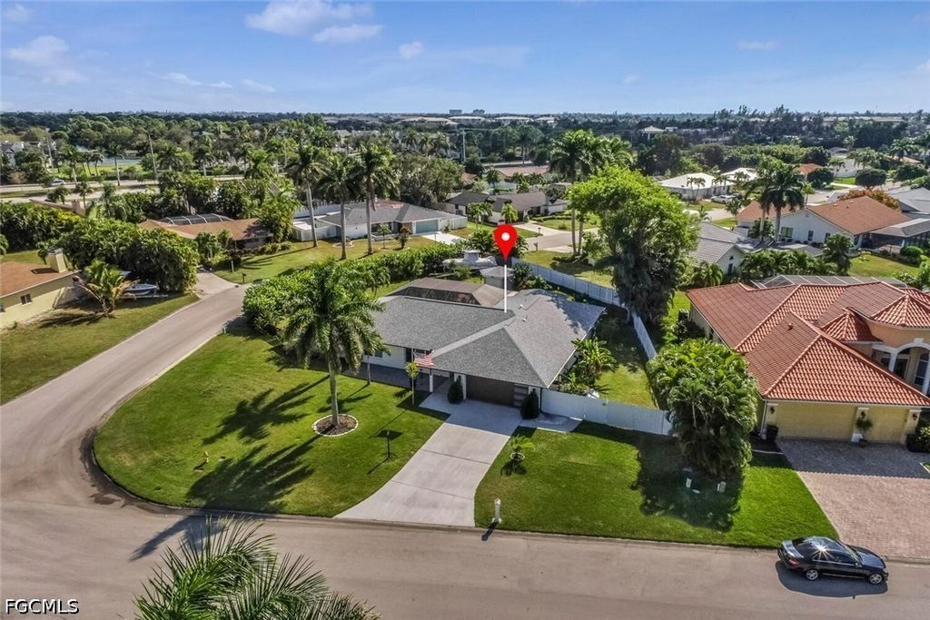 1026 S Town And River Dr, Fort Myers