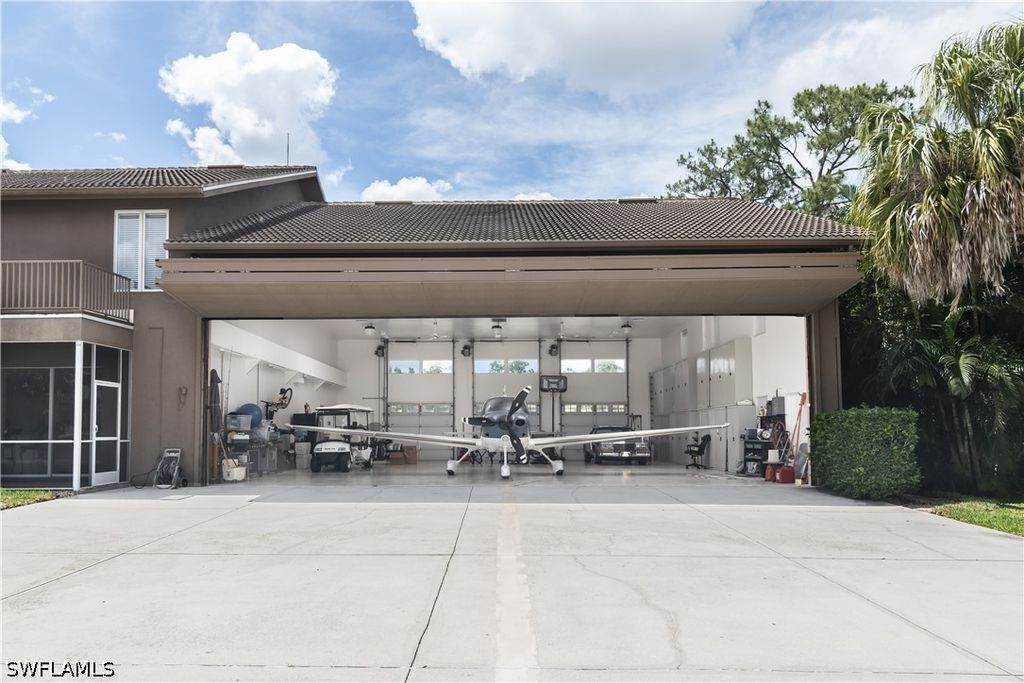 4060 Skyway Dr 45, Naples