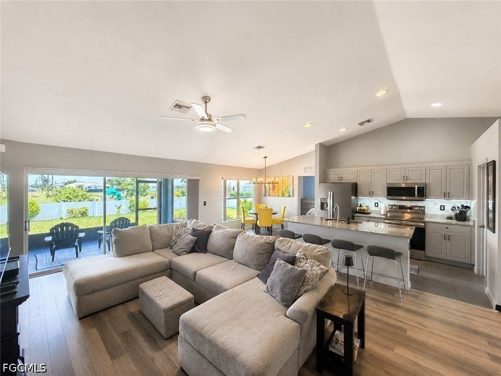 625 El Dorado Blvd N, Cape Coral