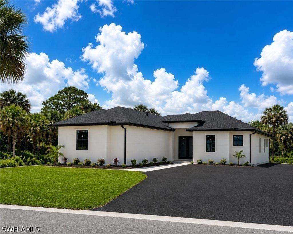 4142 28th Ave Se, Naples