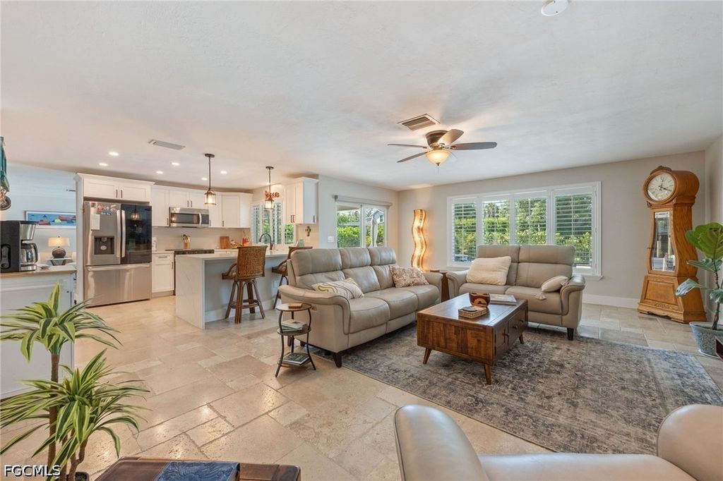 3680 Woodstork Ct, Fort Myers