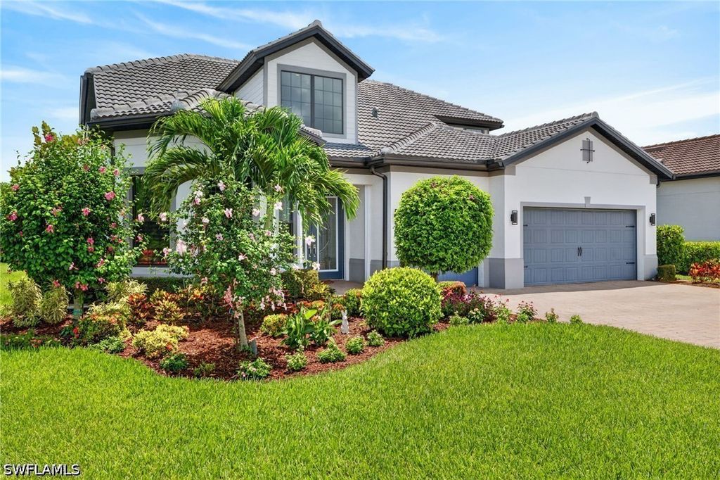 19263 Aqua Shore Dr, Fort Myers