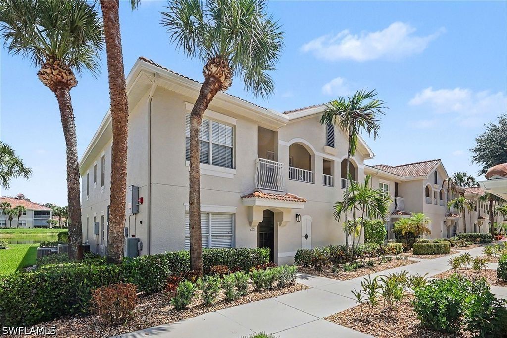 3031 Horizon Ln 2303, Naples