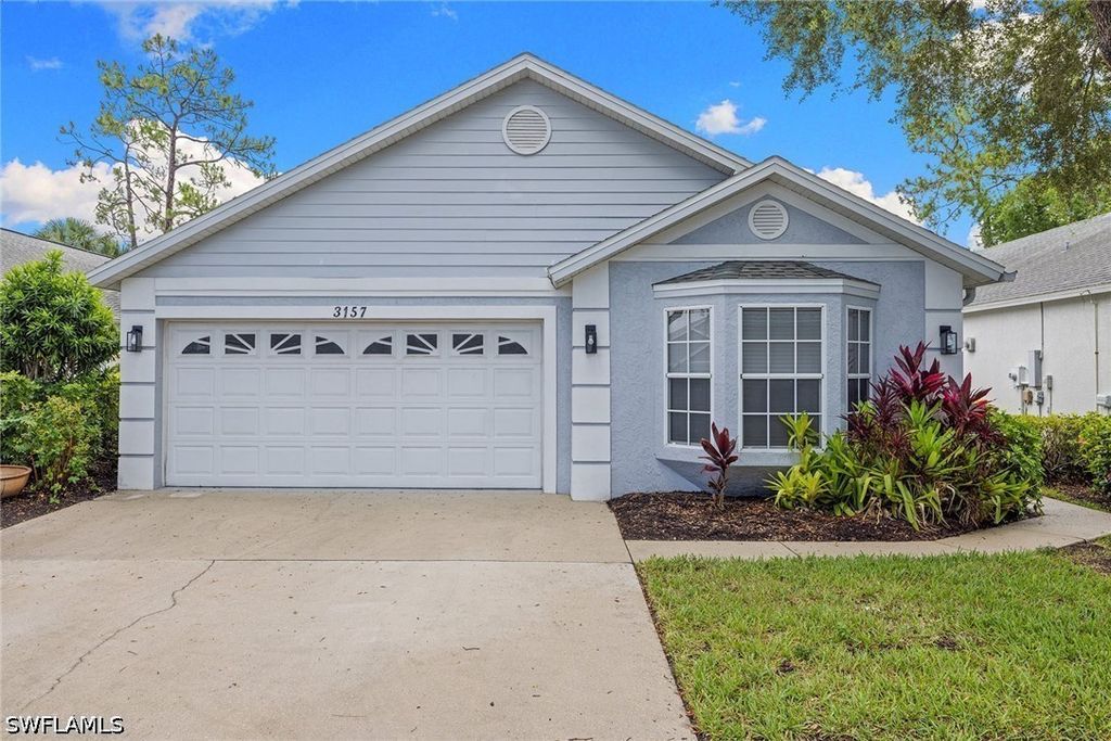 3157 Carriage Cir, Naples