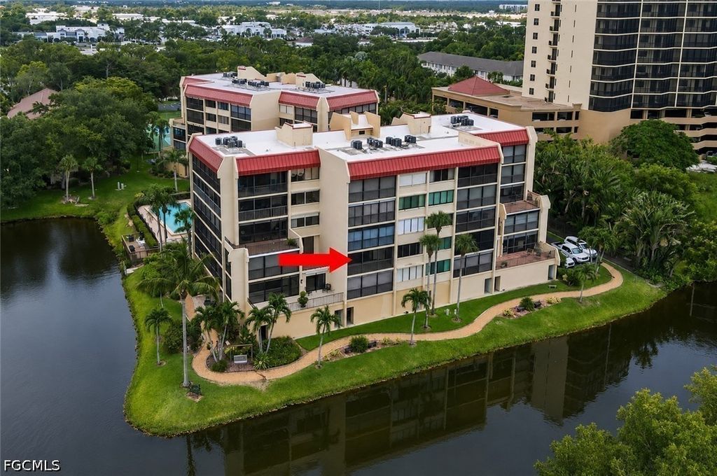 7129 Lakeridge View Ct 203, Fort Myers